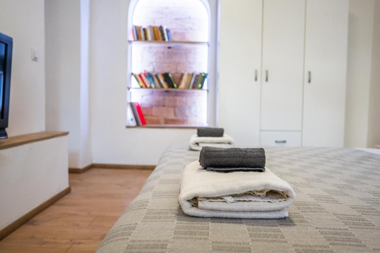 Spacious And Bright 2Bdr Apartment In The Old Town SJJ Exterior foto